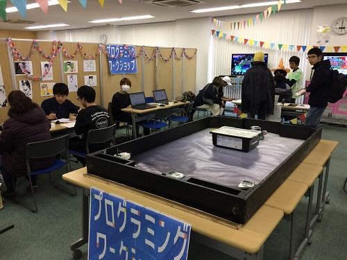 学院祭「アキフェス」のみらい学科体験・物販の様子