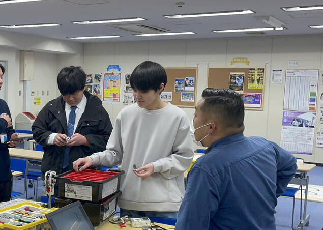 プログラミングコースの生徒