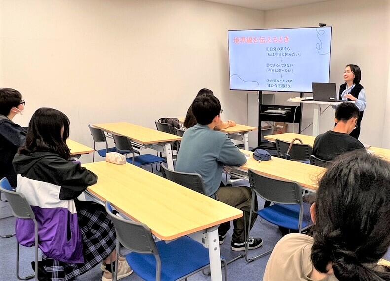 みらいの架け橋レッスン「アドラー心理学」の様子
