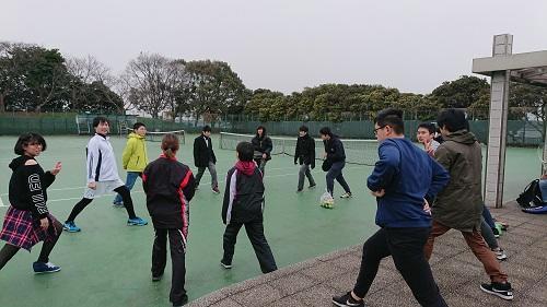 千葉ポートパークのテニスコートを貸しきりテニスをしました
