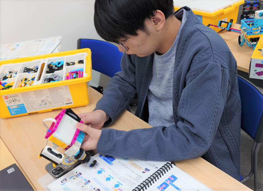 プログラミングコースでの勉強が楽しいです