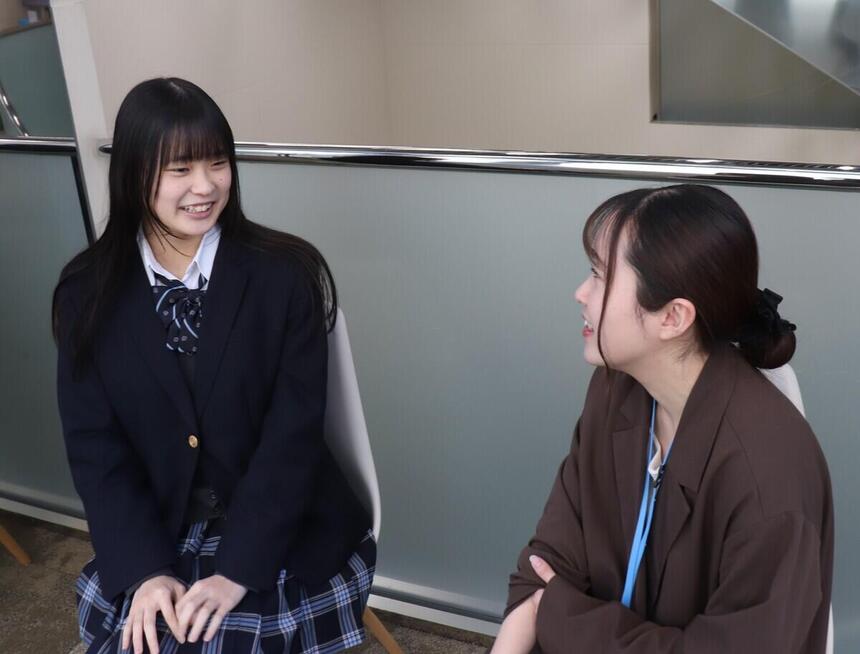 マイコーチと談笑する生徒