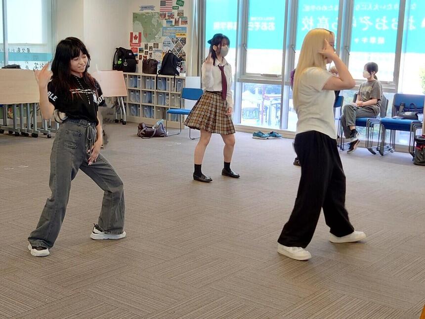 みら架けダンスの写真
