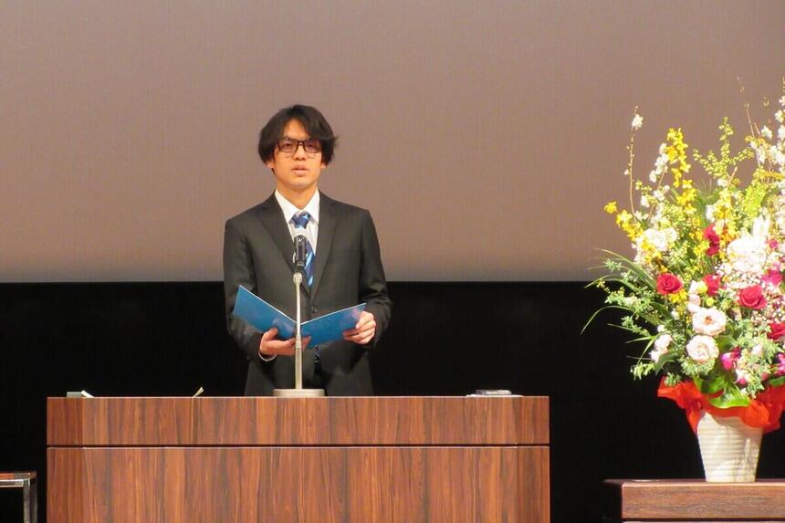 卒業生代表挨拶