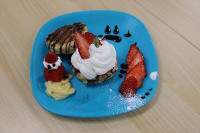 《スコッキー》というスウィーツをクリスマスバージョンで作りました。