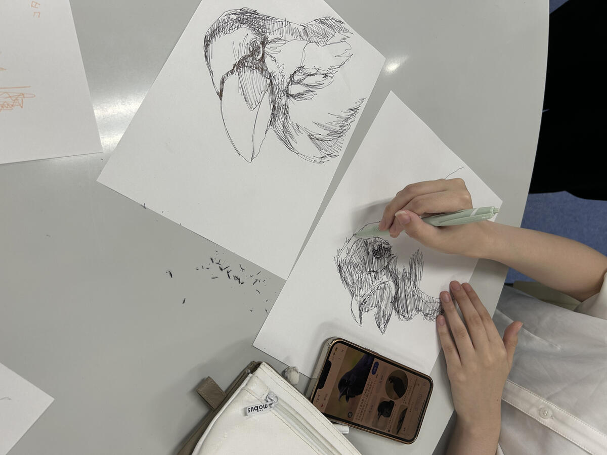 四苦八苦しながら作品を制作し最後には渾身の作品を完成させていました