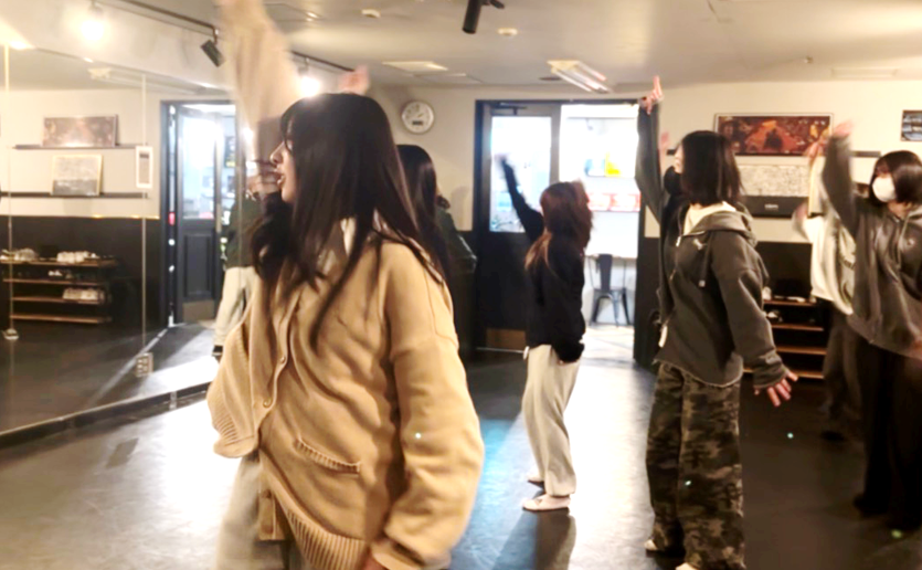 ダンスをしている人々