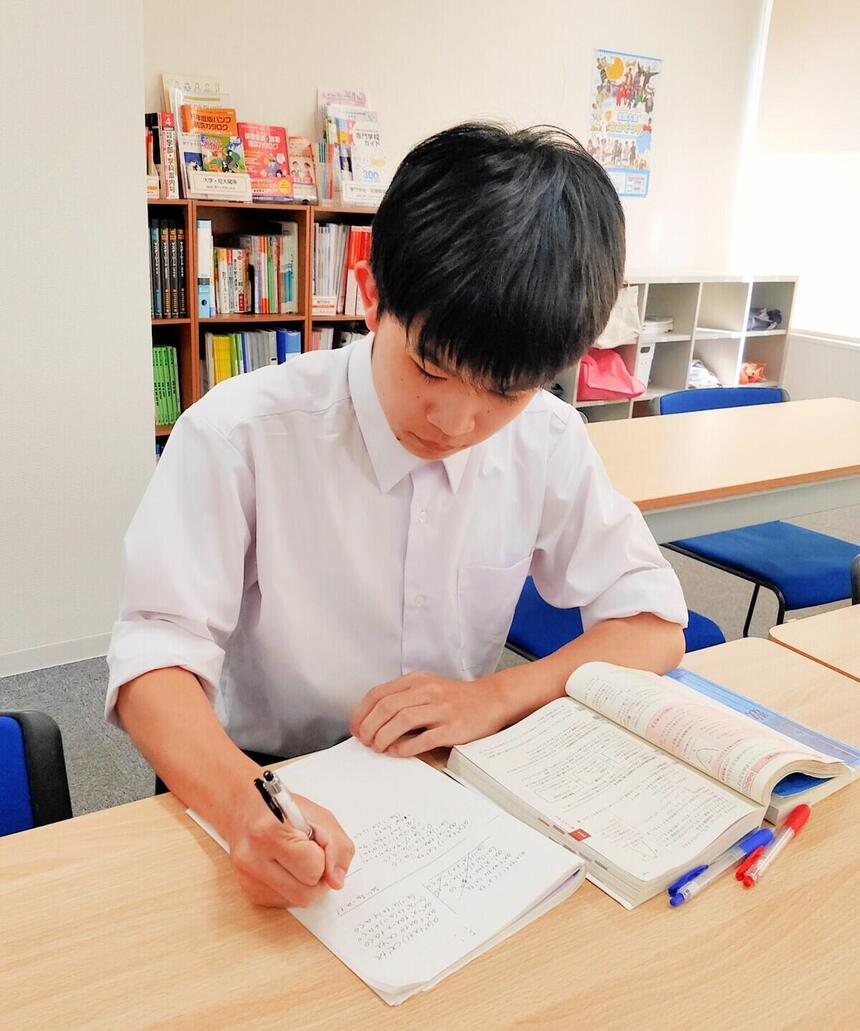机と真剣に向き合うIくん