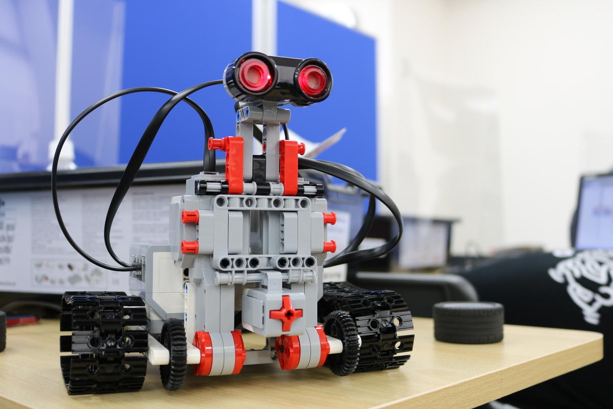 生徒が作ったロボット