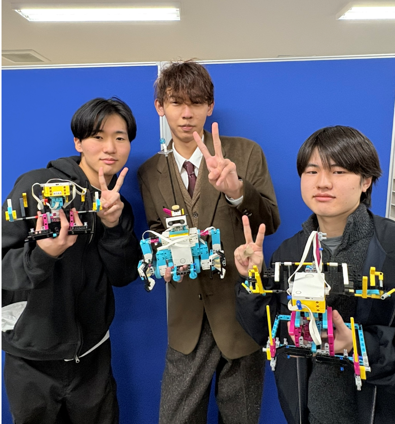 プログラミング部門参加の3名