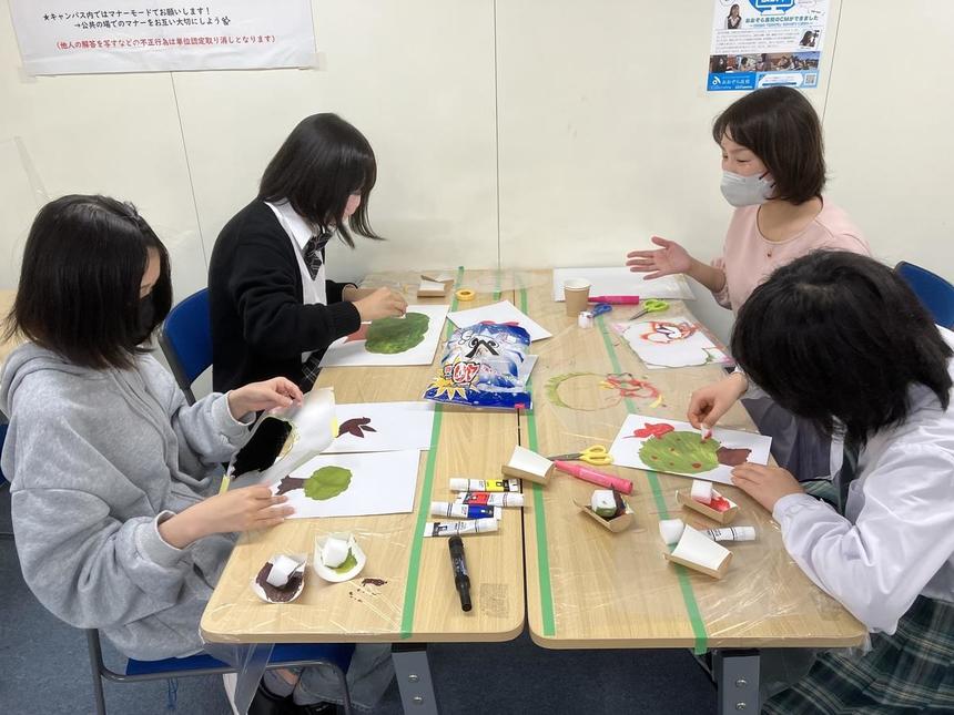 子ども・福祉コースの生徒