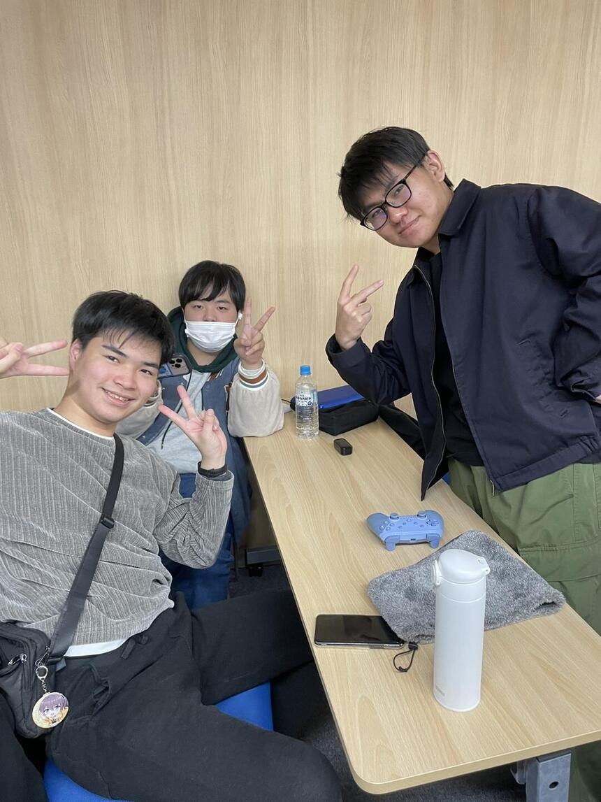 プログラミングコースに在籍している生徒の写真