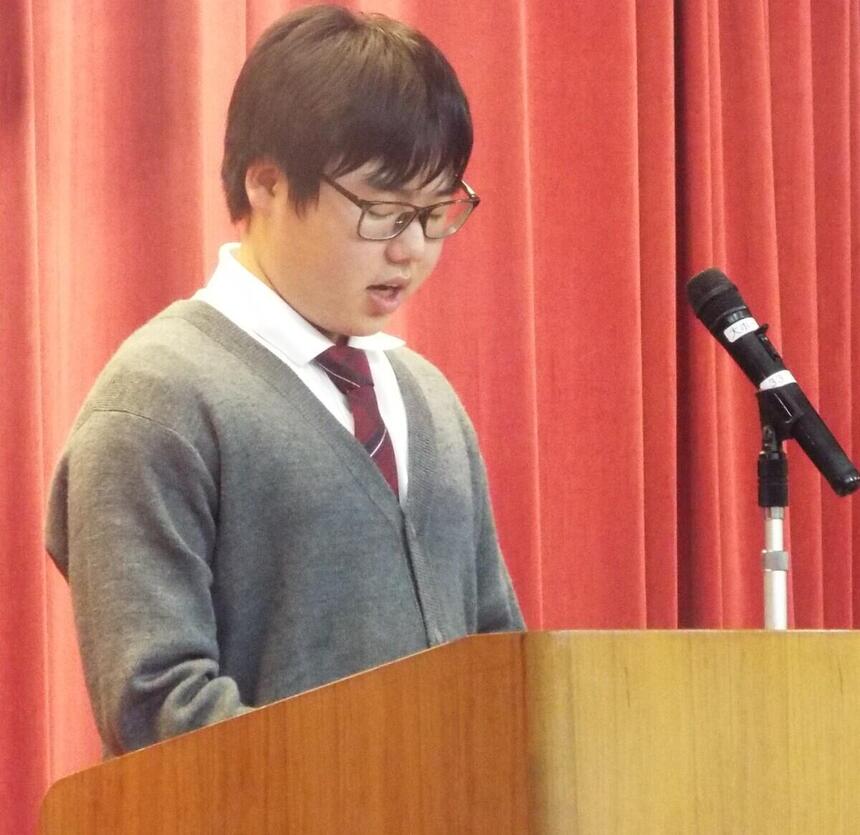 新入生代表挨拶の写真