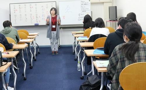 授業風景 生徒一人ひとりが自信を持ち 学ぶ楽しさを発見 19 06 07 キャンパスブログ 福岡県 小倉 北九州 キャンパス 通信制高校ならktcおおぞら高等学院