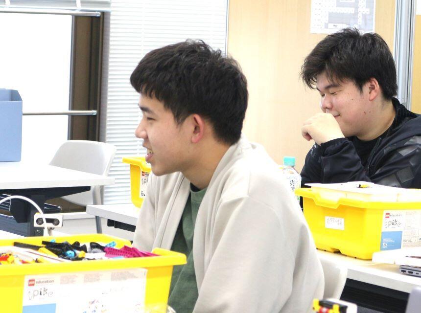 プログラミングコースの生徒