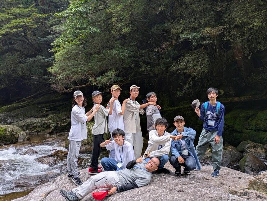 自然体験学習にて、屋久島で出会った仲間との思い出の写真