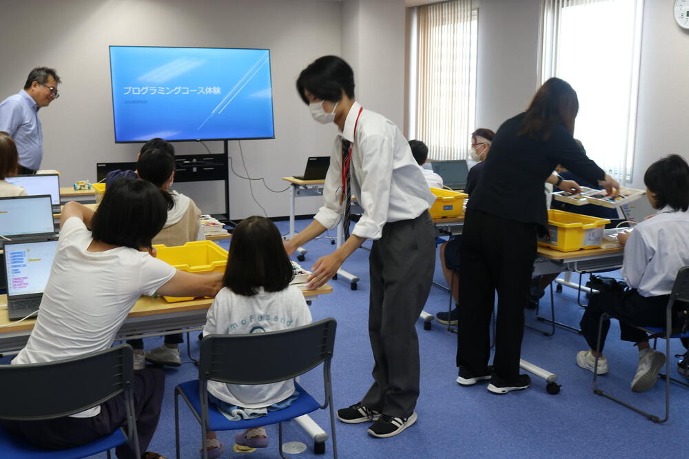 プログラミングコースの授業体験の様子