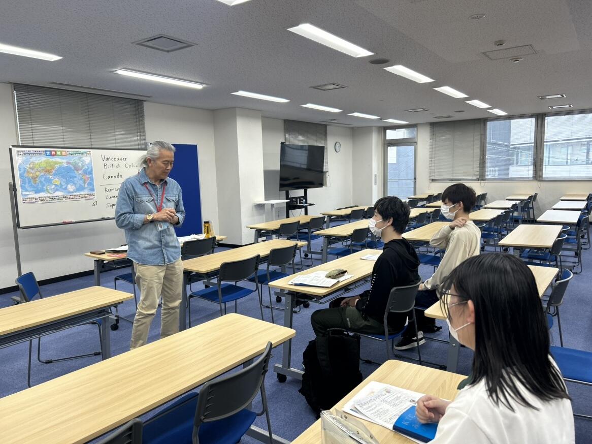 バンクーバーへ留学をする生徒の事前英語レッスン最終回の様子