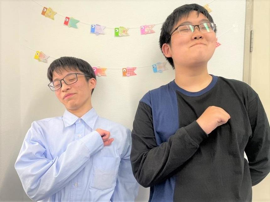 みらいの架け橋レッスン®ツアー（見学会）で新入生同士でミニゲームをした後に撮った写真