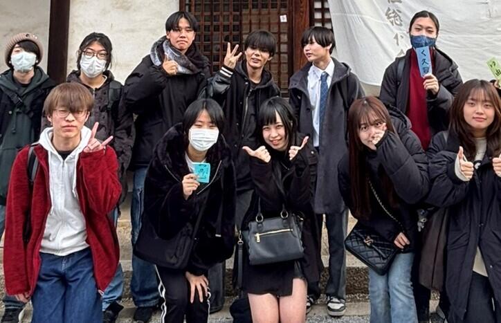 生徒の初詣の様子