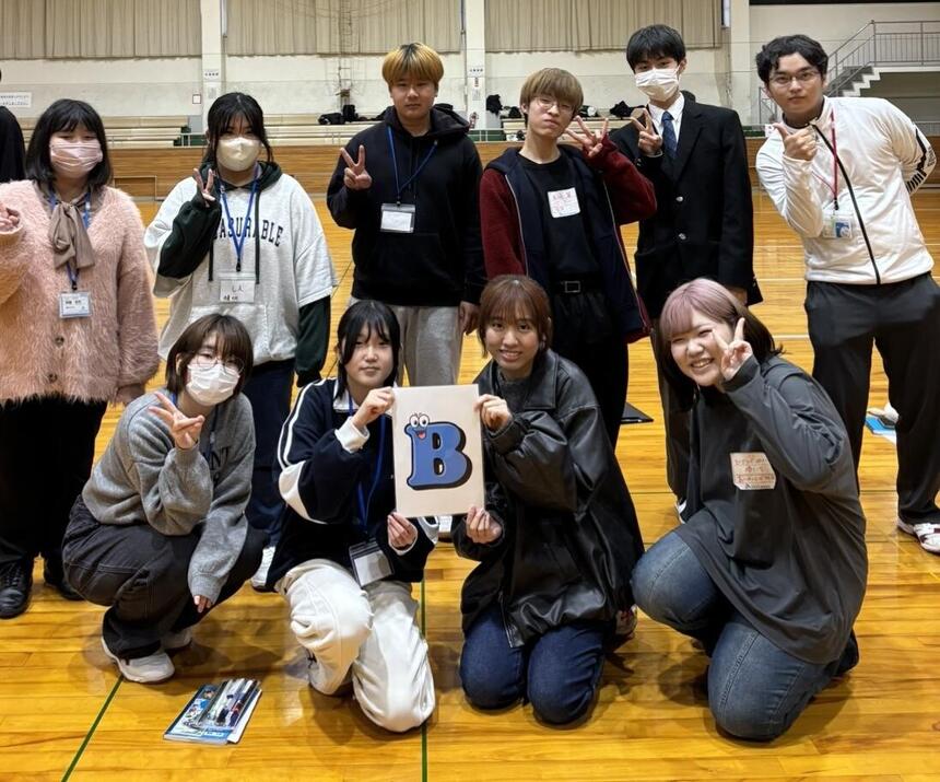 倉敷×福山合同みらいの架け橋レッスンでの生徒の記念写真