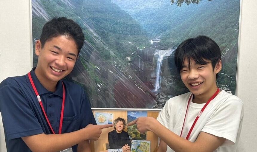 倉敷キャンパスの学校の様子をインタビューしてくれた生徒二人の楽し気なツーショット