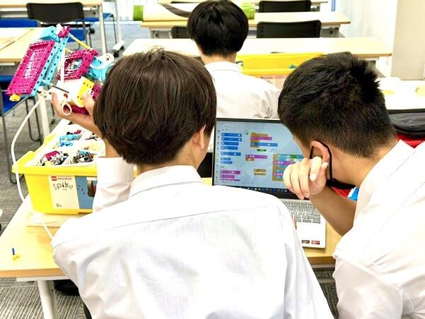 プログラミングコース生の写真です。