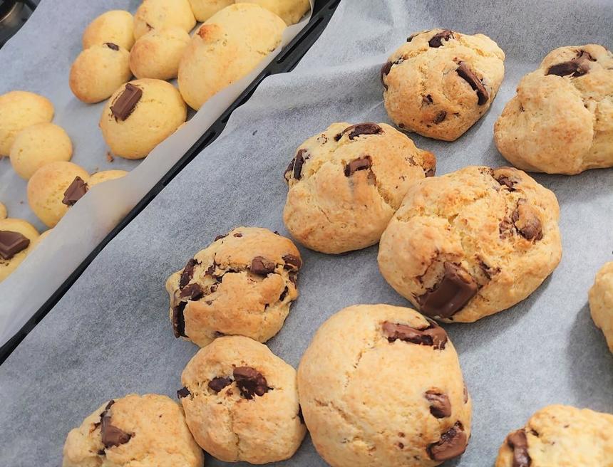 クッキングで作ったスコーンとパン