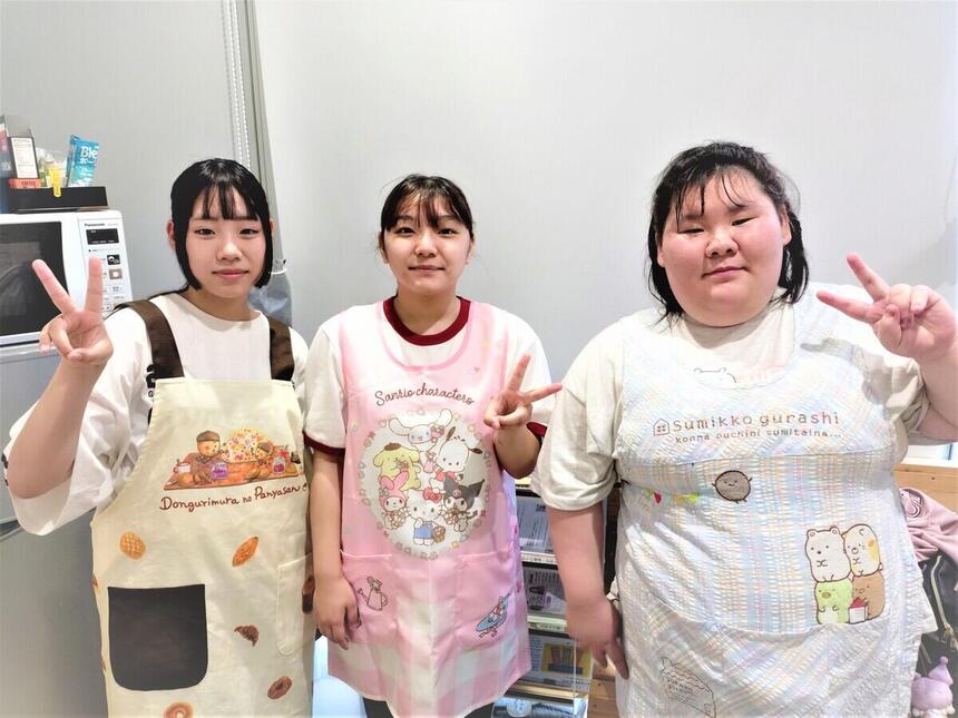 子ども・福祉コースの生徒が、保育実習前にみんなで撮った写真