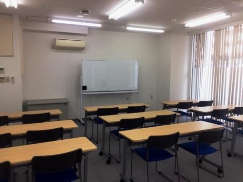 九大学研都市キャンパスの教室