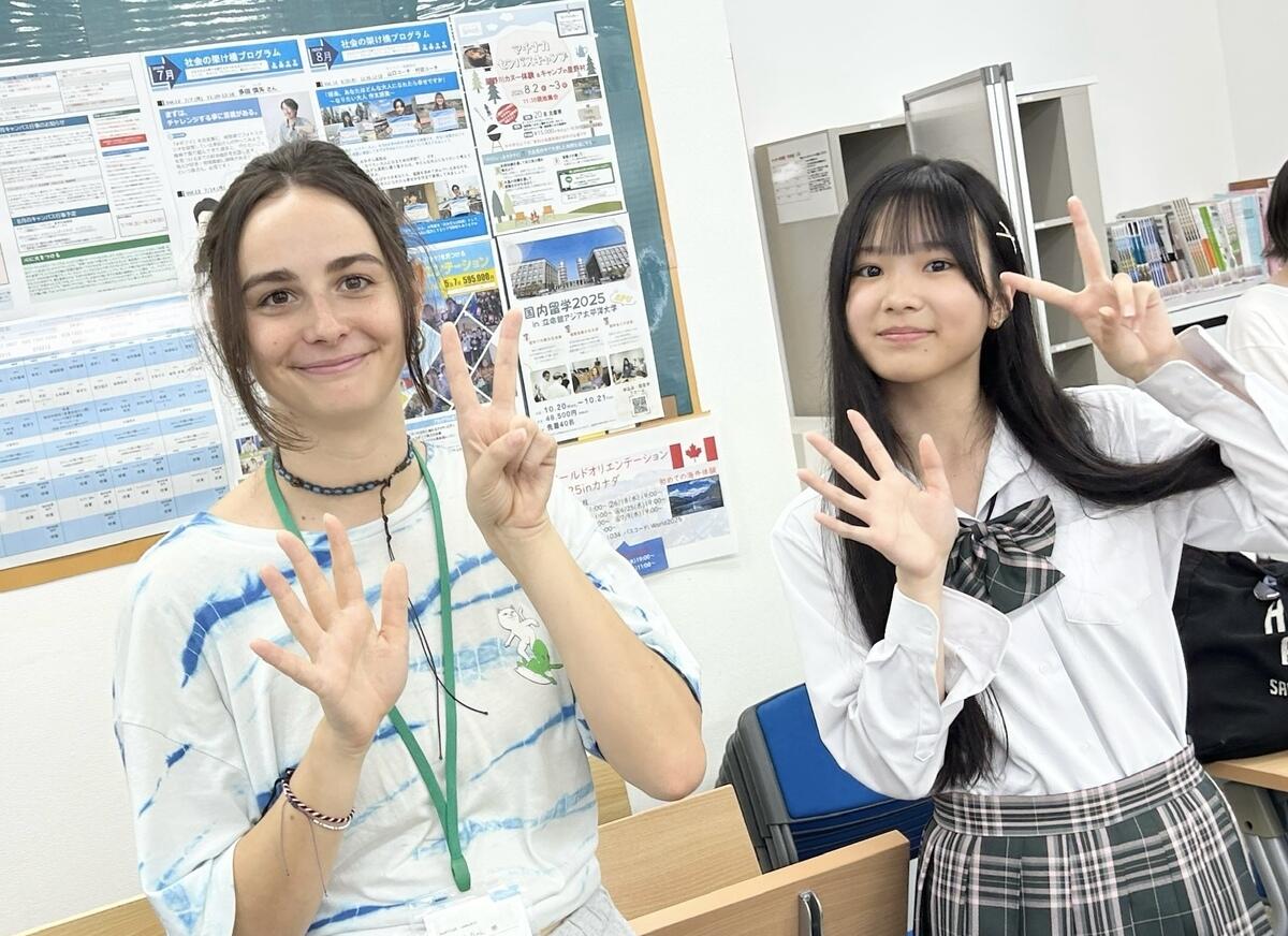 キャンパス内において留学生との交流を積極的に図っている生徒