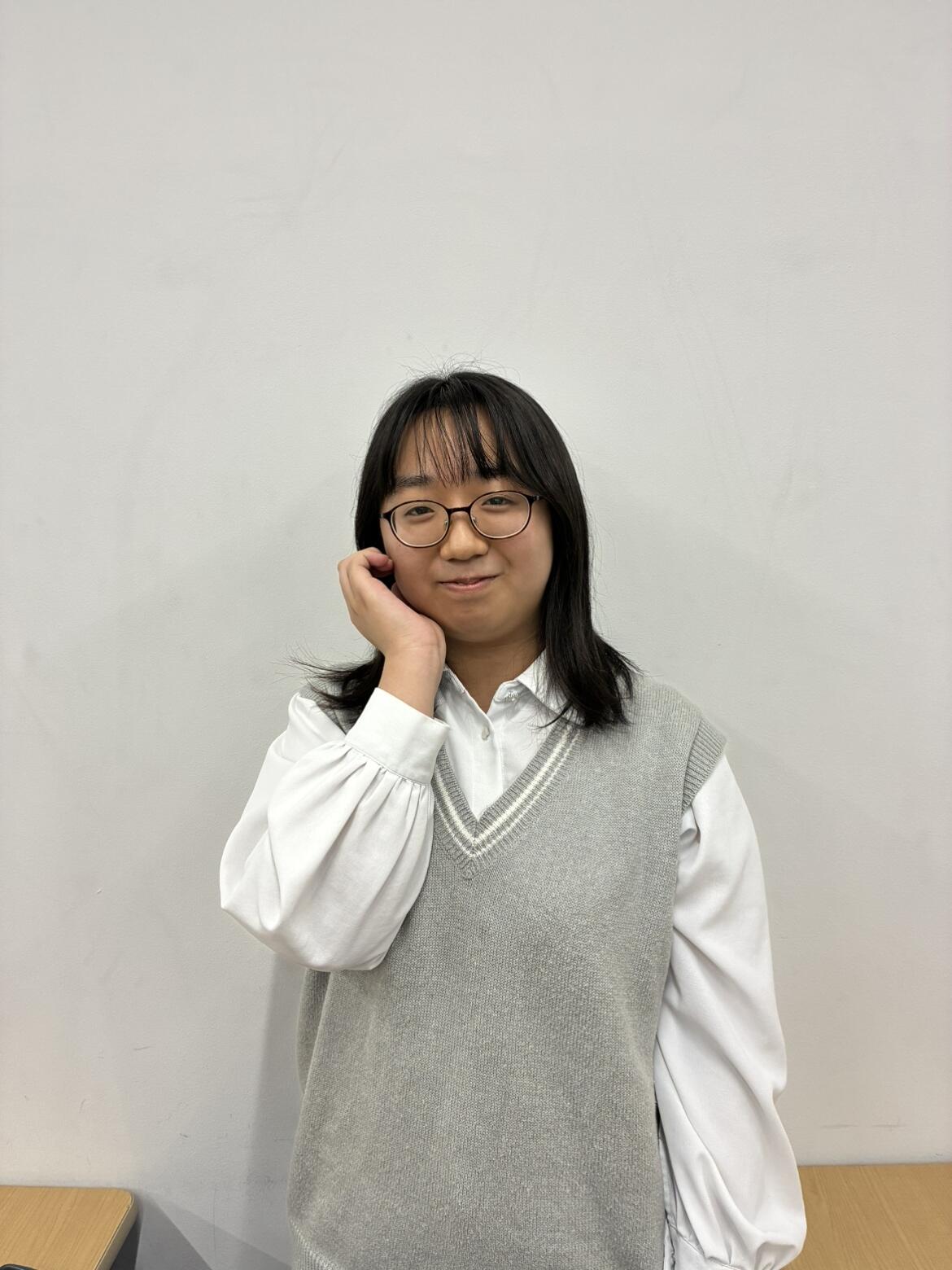 高校生のための韓国語検定試験を受ける生徒