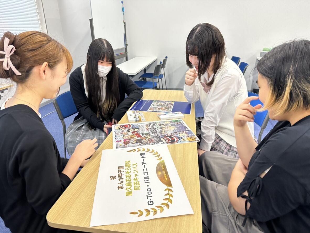 生徒に受賞の喜びや大会までの道のりについてインタビューしました