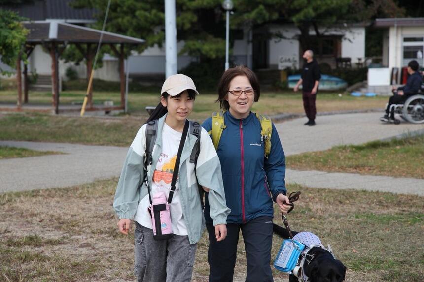 インタビューした生徒が活動している様子