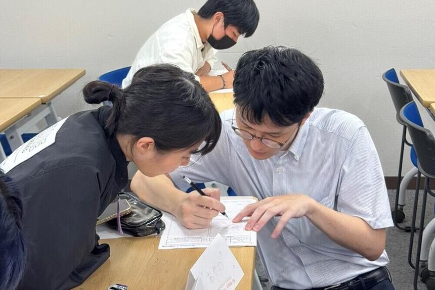 プロの直接指導に真剣な表情!