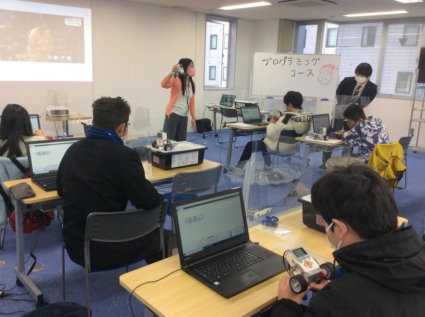 プログラミング体験入学の様子