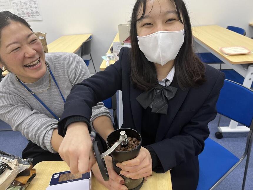 豆からひいていきます