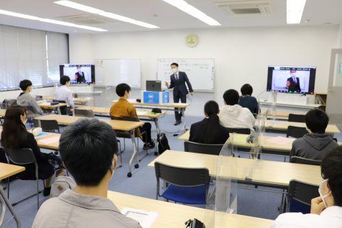 始業ガイダンスの様子です