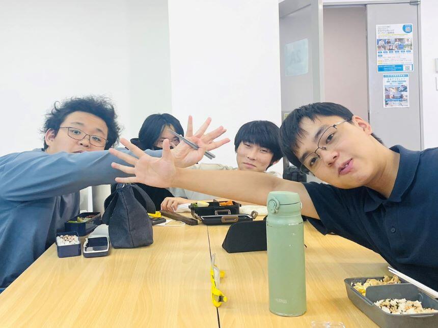 お昼休みの様子