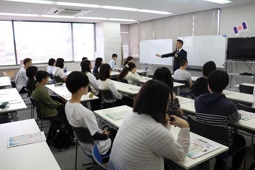 竹下しんいち講師をお招きしての講演会