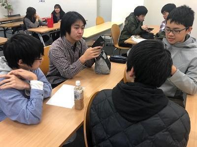 新学期初登校した生徒たち