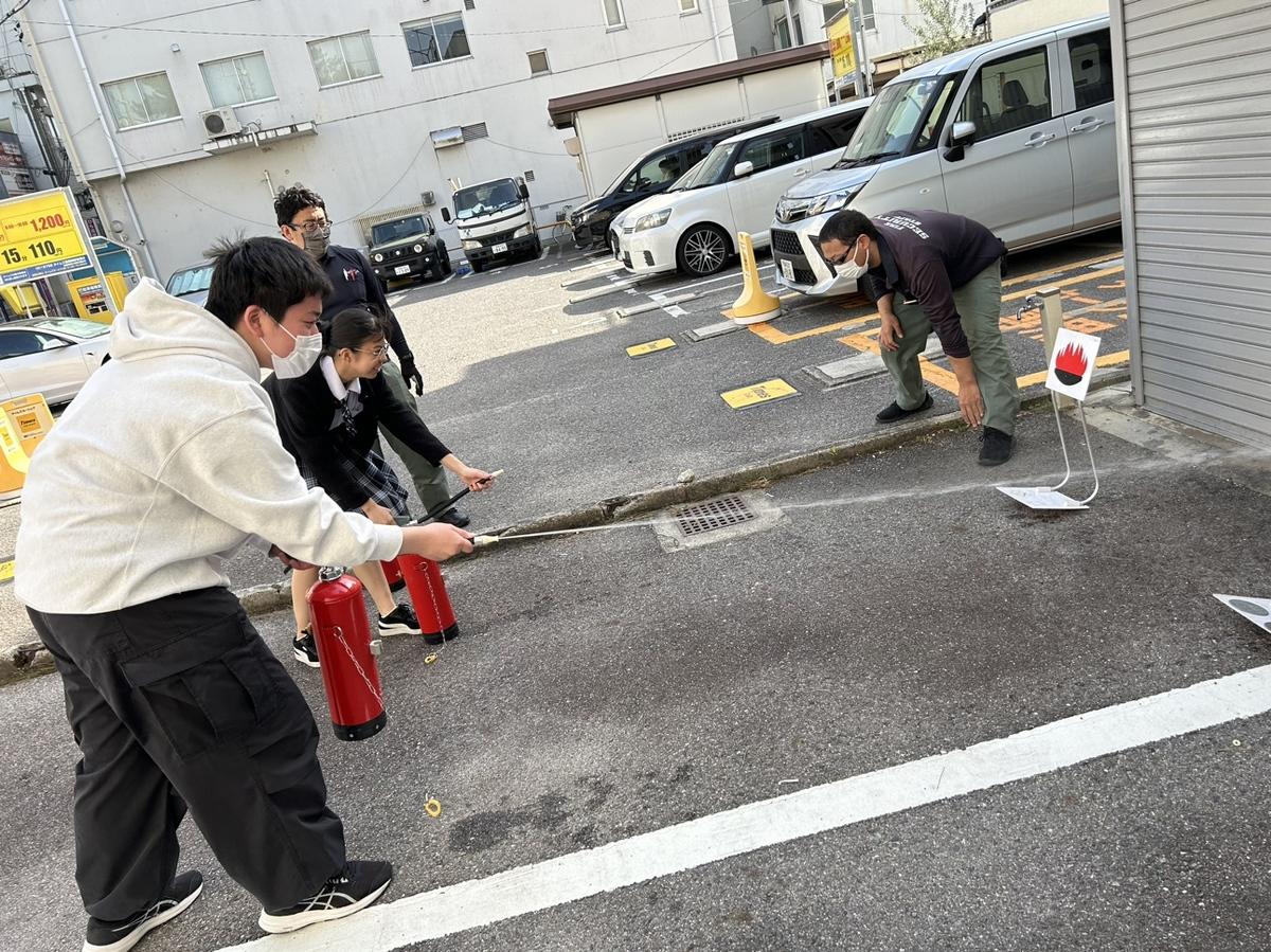 火災を想定した避難訓練を行いました