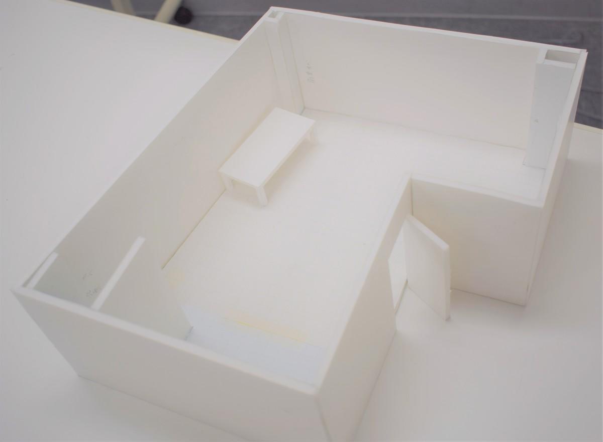 実際に生徒が製作した教室の模型