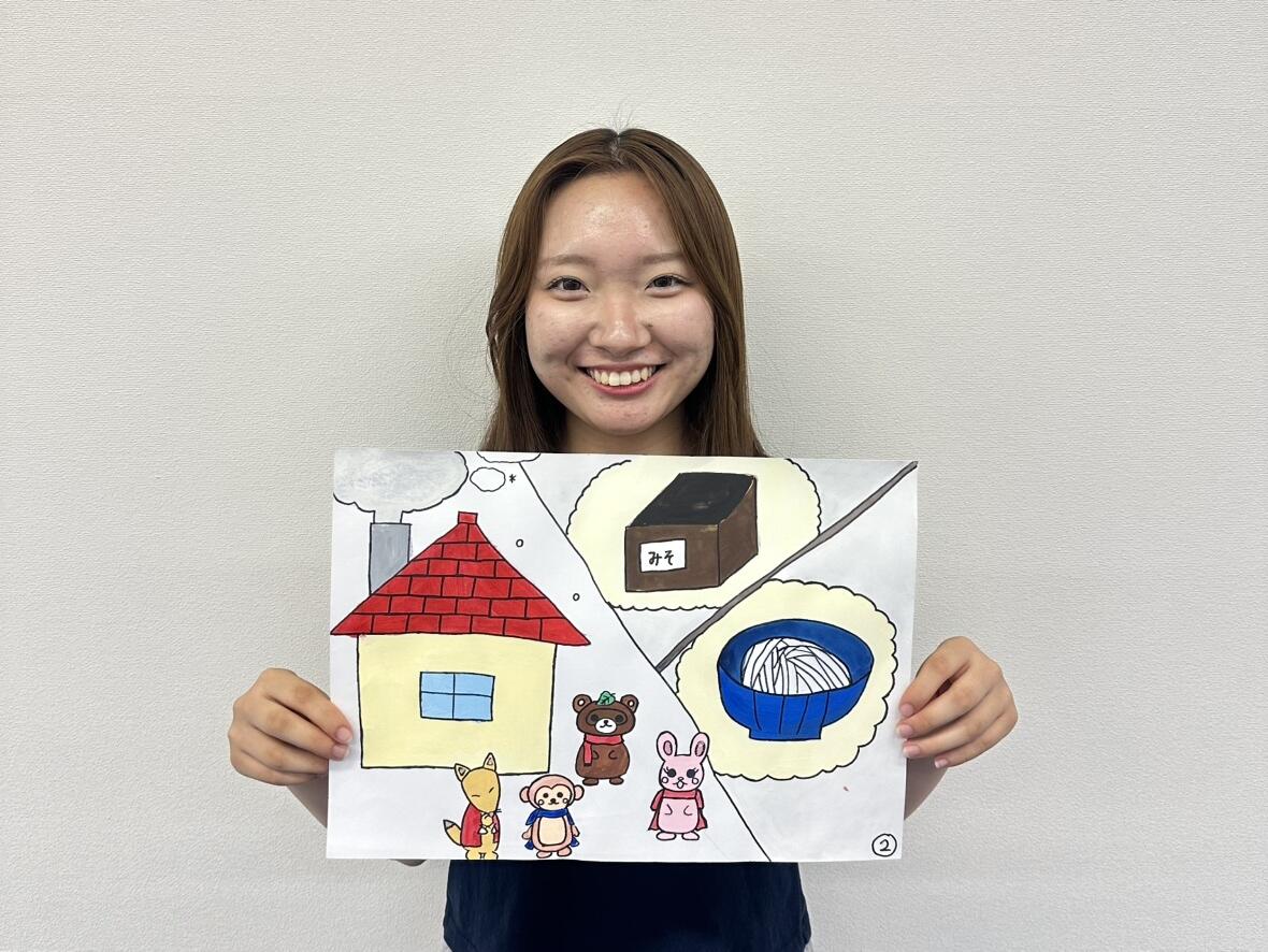 転入学後した2年次生Aさんが子ども・福祉コースで活躍している様子の写真