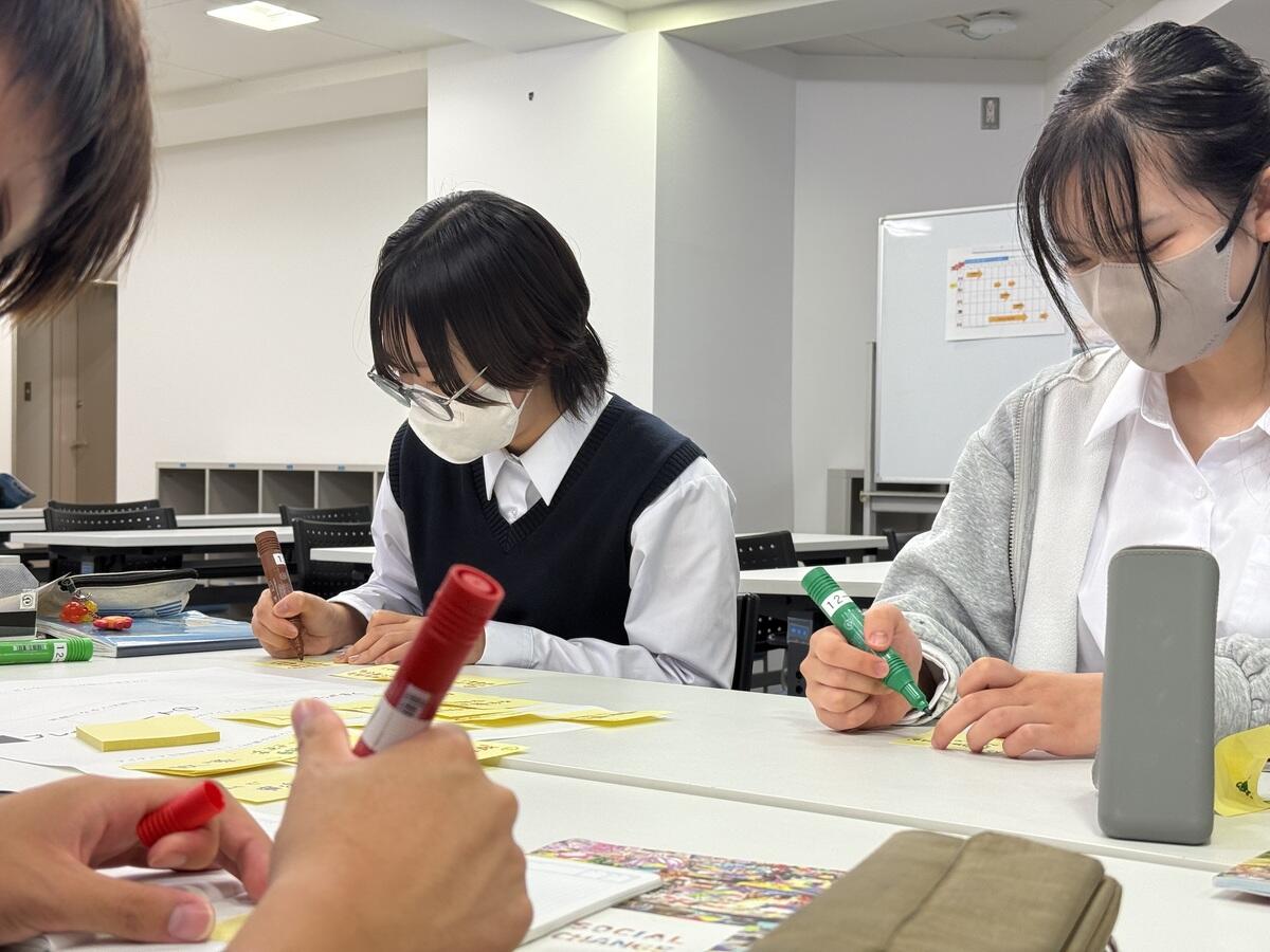 ソーシャルチェンジに取り組んでいる大宮キャンパスの生徒