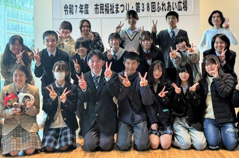 近隣キャンパス合同の合唱チームで、地域の福祉祭りに参加しました！