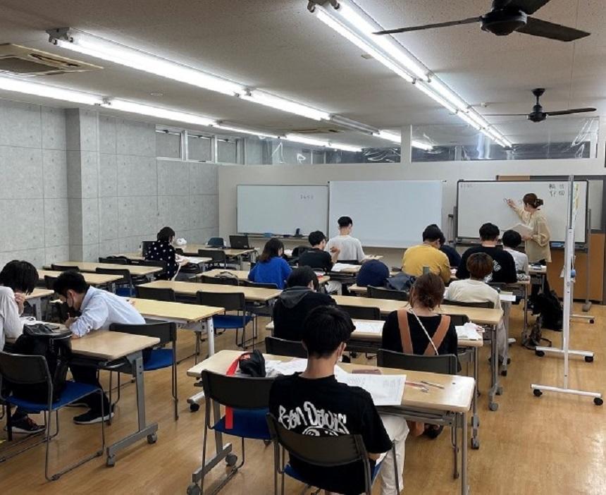 在校生も大学受験に向けて追い込み中！