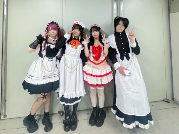 おおぞらFESのステージ発表にて最高のパフォーマンスをして会場を盛り上げたバンドメンバーの生徒の様子