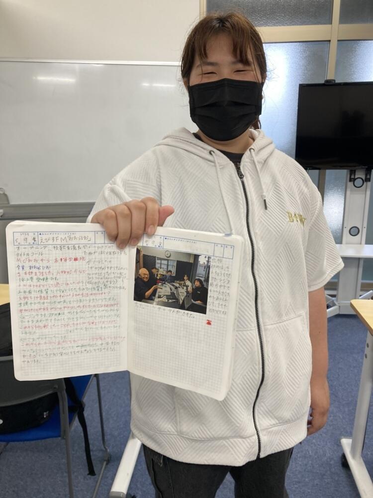 笑顔でみらいノートを見せてくれるIさん！