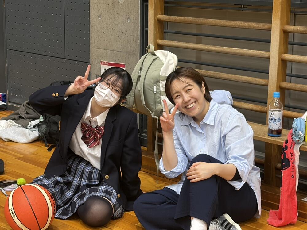 笑顔で写真を撮ったりと、和やかなひととき